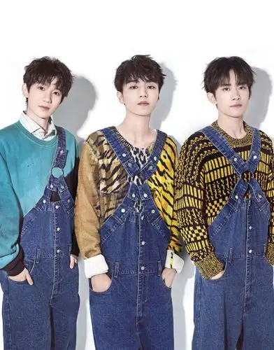 tfboys六周年演唱会海报发布 牛仔裤阳光黑西装帅气