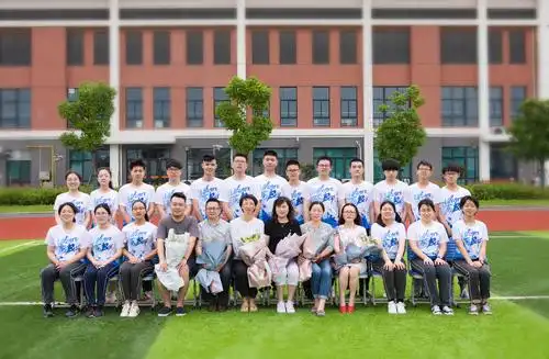 2019年上海市南汇一中初三五班毕业照