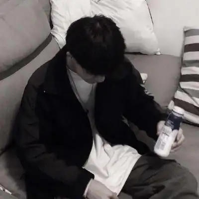 软锦:"干净/部位/男头/挡脸/男神头像"_男生头像_我要个性网