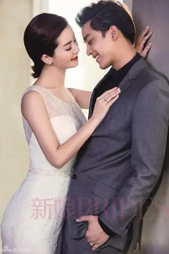 组图:李晟李佳航婚纱大片 永葆初心甜蜜相拥 : 李佳航