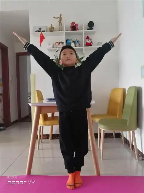 "战疫"云端相约,草小西区首届云端运动会圆满结束