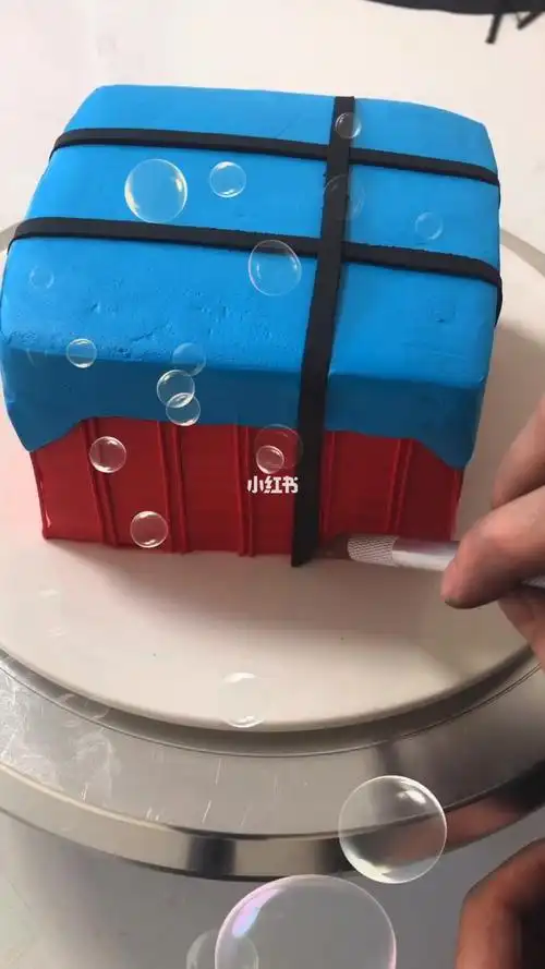 创意空投蛋糕和平精英