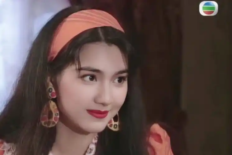 说到洪欣洪欣年轻的时候真的好美谁懂曾经被狠狠惊艳过08她应该不