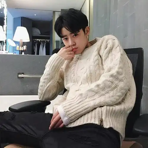 这种男生中分发型怎么留要留多长头发?