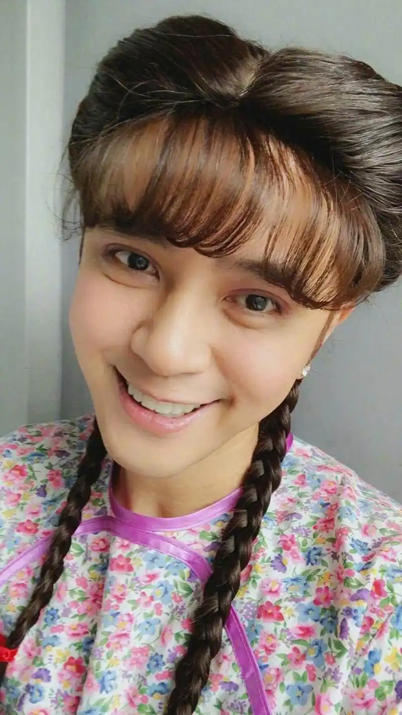 5位当红男星的男扮女装,鹿晗可爱陆毅惊艳,网友:图五绝了!