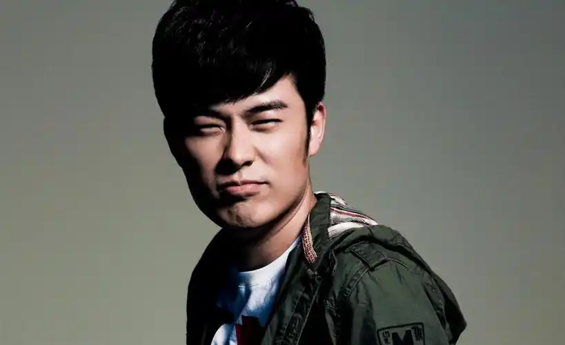 陈赫成熟男神写真,高清图片-壁纸族