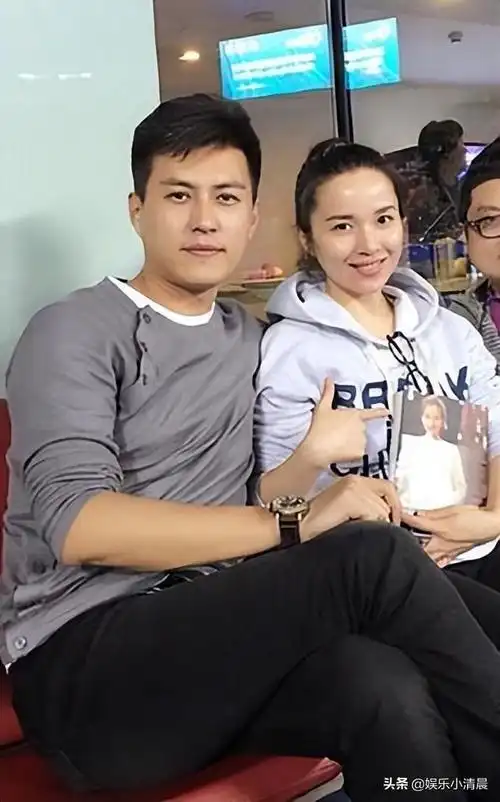 一婚嫁给富豪,二婚嫁给靳东,被宠成宝的李佳,真是好命|陈坤|黄晓明