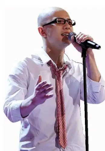 直通春晚:"好声音"平安晋级 光头遭调侃像葛优