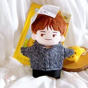 20cm易烊千玺棉花娃娃衣服明星周边玩偶棉男公仔西装套装现货娃衣