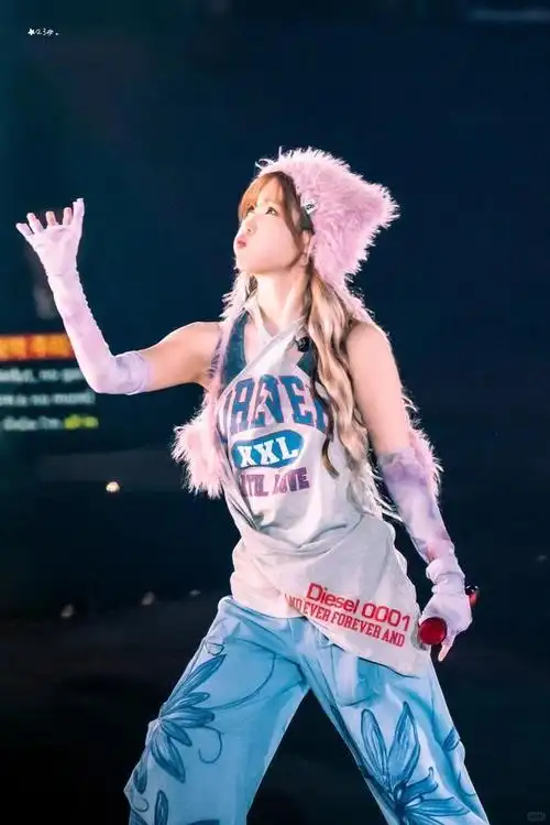 iu演唱会生图好美