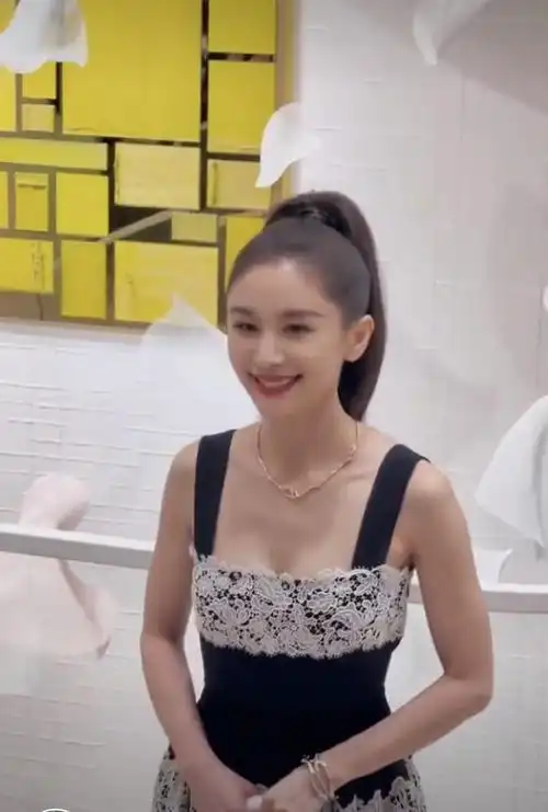 上海这一夜章子怡离婚状态好王子文气场强大王俊凯绅士贵气