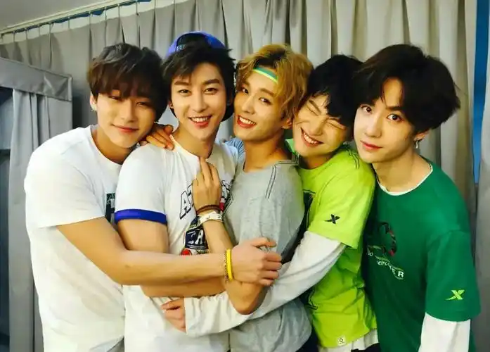 亲手拆cp?王一博被骂惨了,果然还是人红热搜多!