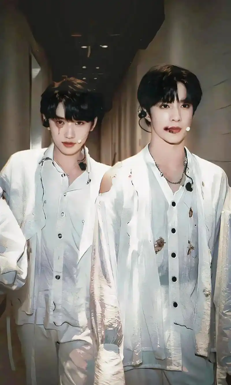 宋亚轩#刘耀文  这几张照片绝了呀 - 抖音