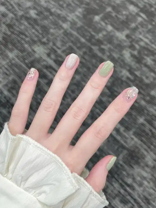 宁波美甲春夏小清新跳色