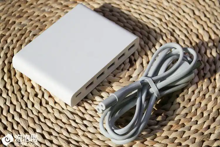 满足所有充电需求 小米usb充电器60w快充版图赏