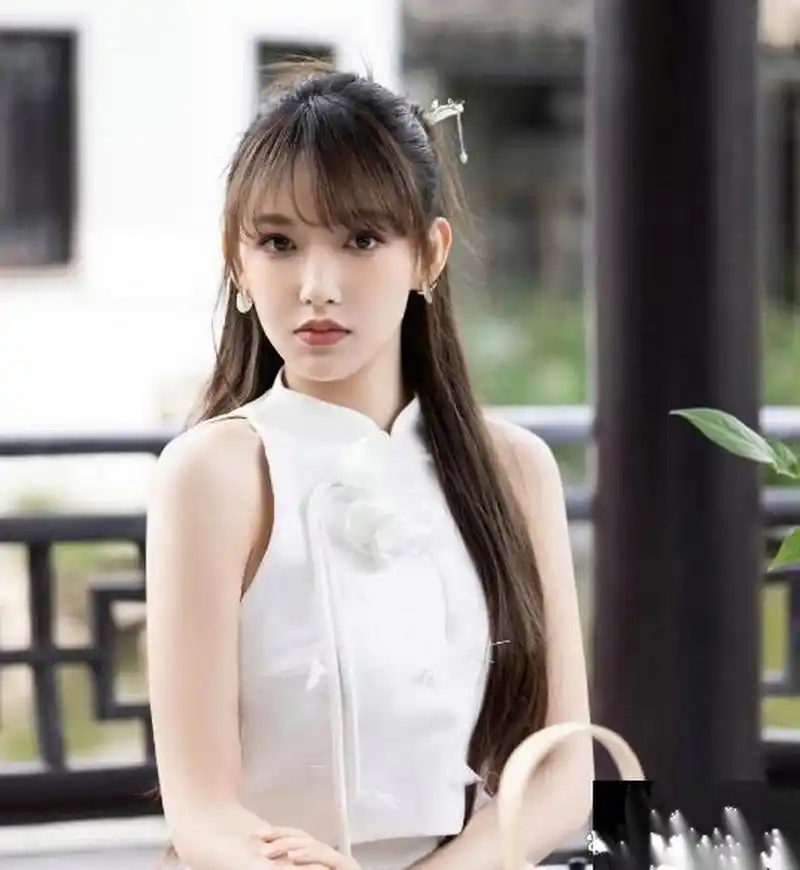 白鹿程潇撞衫但都很美丽