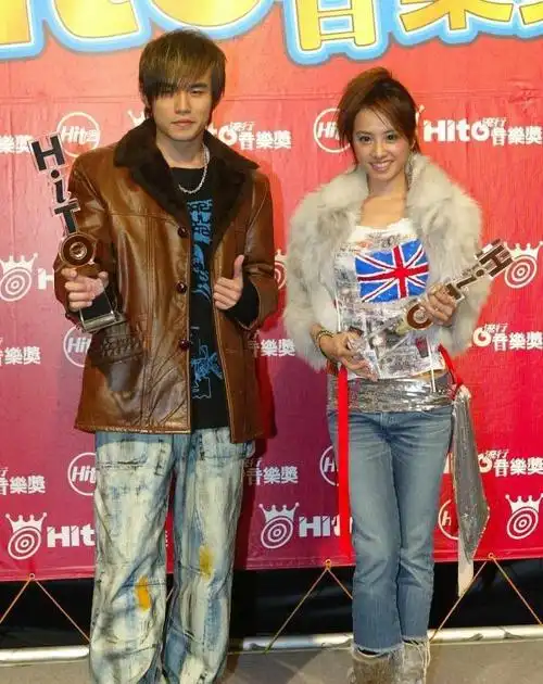 当年侯佩岑介入双j恋蔡依林被周杰伦伤得很深