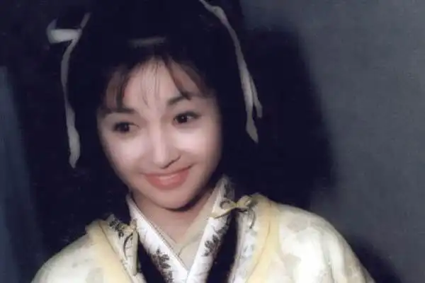 文淇版郭襄剧照曝光 不如杨幂李绮红天真