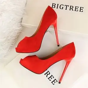 恨天高优雅简约红色绒面鱼嘴防水台细超高跟新娘婚鞋春秋单鞋女17