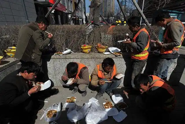 农村俗语打工不到亲戚家买卖不去熟人店这话有什么深意