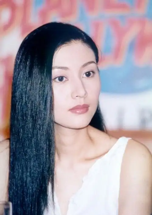 如何评价李嘉欣年轻时的相貌? - 知乎