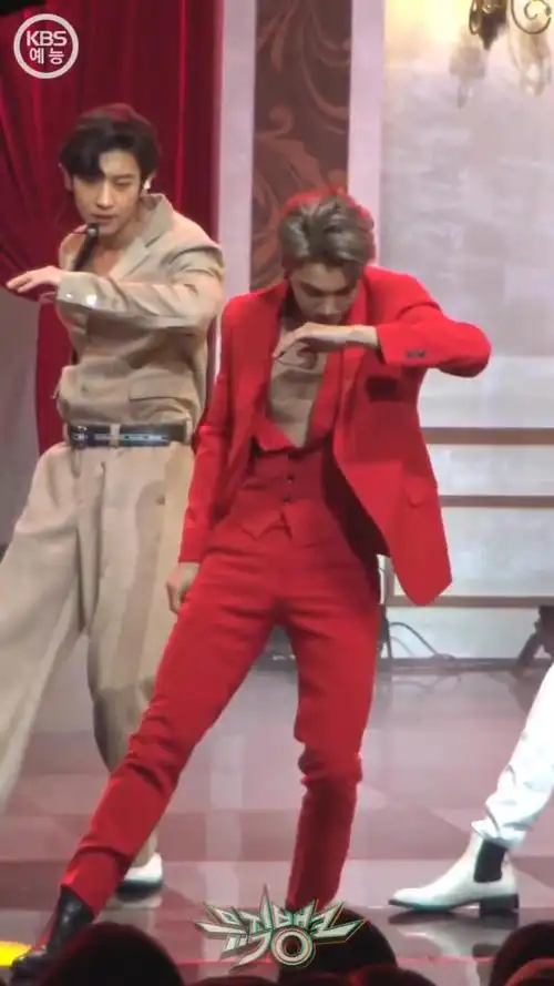 红西装就是最屌的金钟仁金钟仁金钟仁金钟仁-娱乐视频-搜狐视频