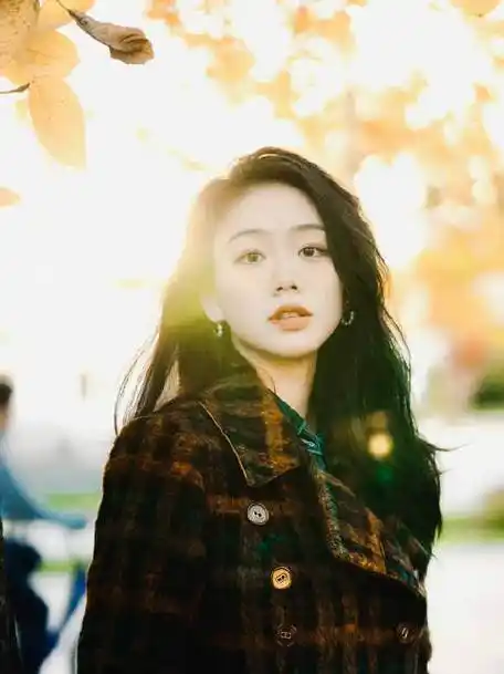 许嵩女朋友好高##冯禧