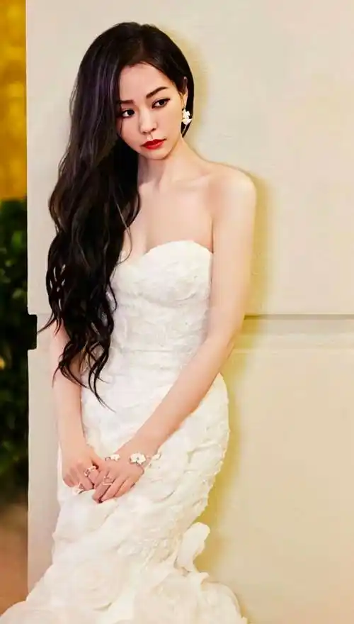 【高清无水印】张靓颖绝美手机壁纸合集(12张)