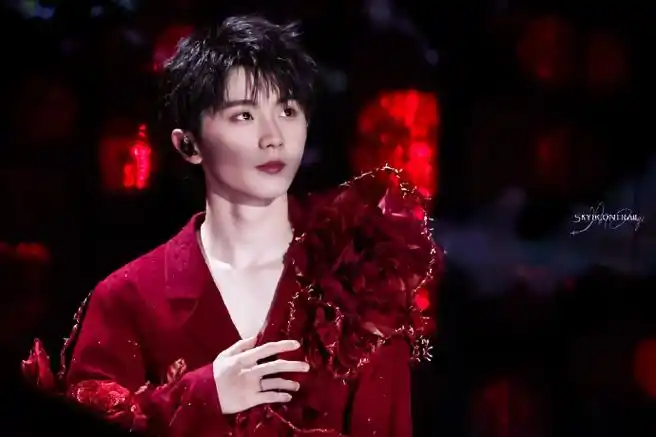 马嘉祺风花雪月饭拍