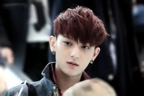 黄子韬结婚了吗【相关词_ 黄子韬微博骂吴亦凡】