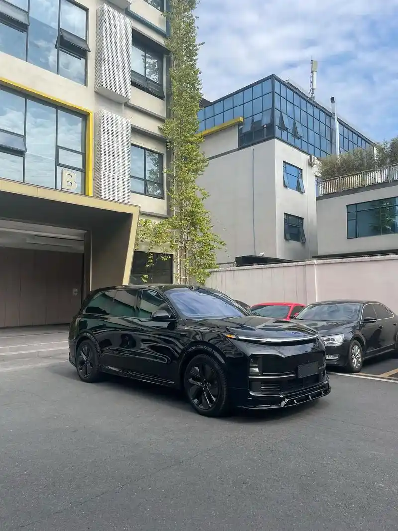 理想汽车l9改黑武士套件