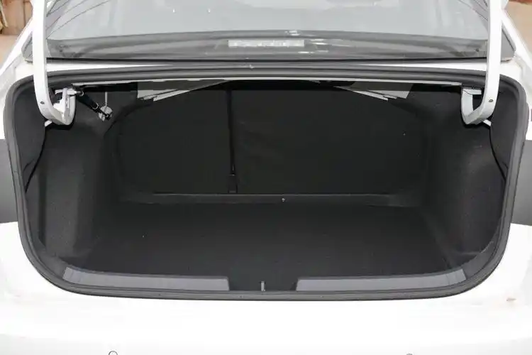 比朗逸价格稍高,但表现更为出色,2021款速腾的惊人之处