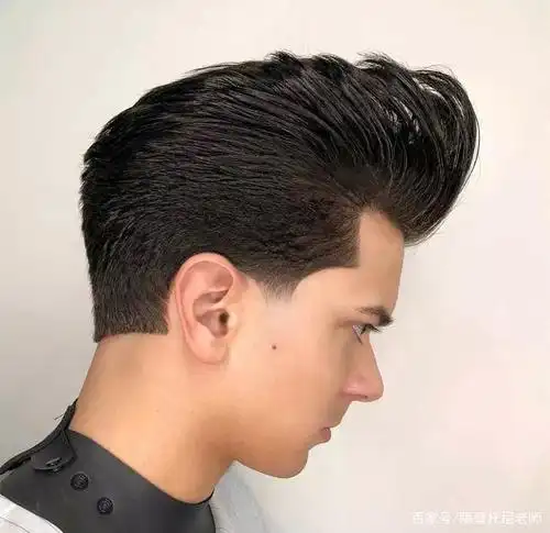 男士渐变发型,帅就一个字,我只说一次