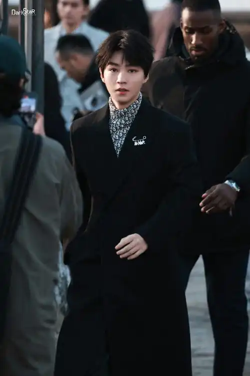 五官真的好精致啊,喜欢宝宝的双眼皮和那张小嘴王俊凯超话#王俊凯