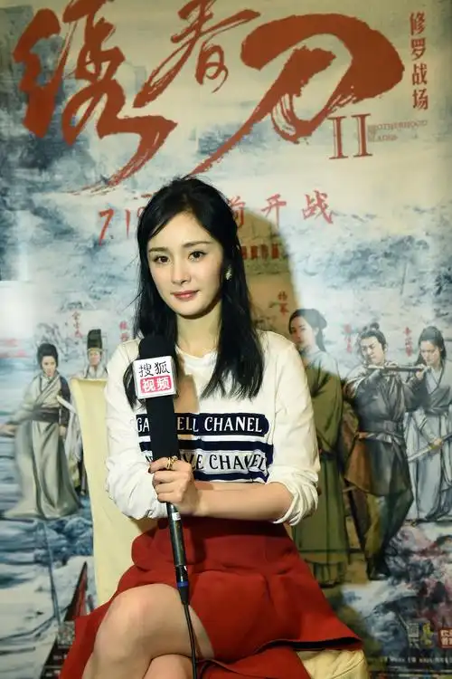 专访杨幂:说植发是开玩笑 没想过保护发际线