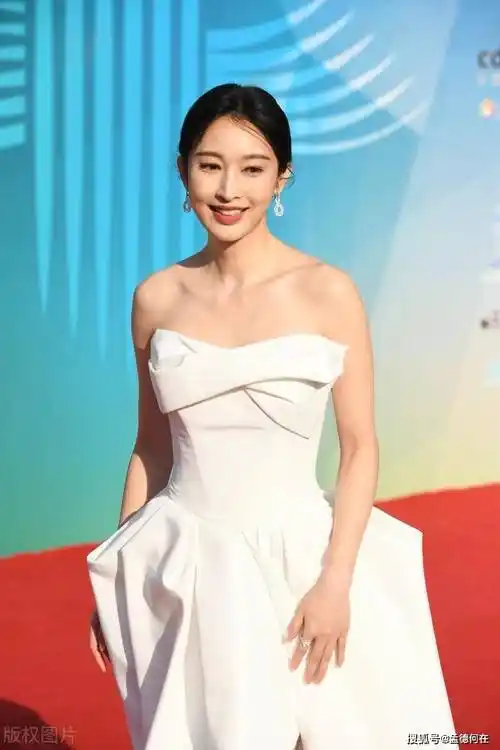 原创38岁张俪才是真尤物啊这身材谁顶得住