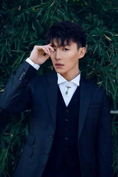 2019年第三届金鲛奖颁奖典礼上,青年演员代旭受邀出席,与《无主之城