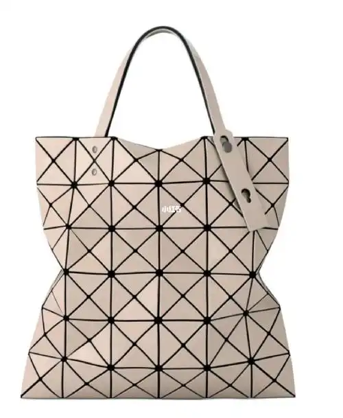 12月的日本三宅一生六格包包开挂了吧