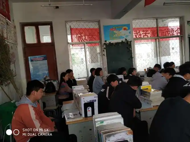 宁陵县初级中学开展推门听课活动