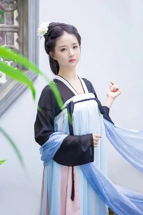 口洗盘子,女儿:再卖惨也没钱|赵明|张丽|李颖|赵玲|家庭主妇_网易订阅