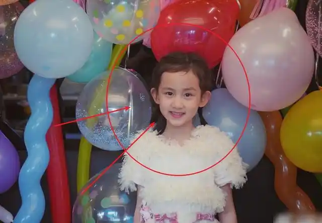 黄磊给7岁二女儿庆生孩子发际线却成焦点又一个翻版鞠婧祎