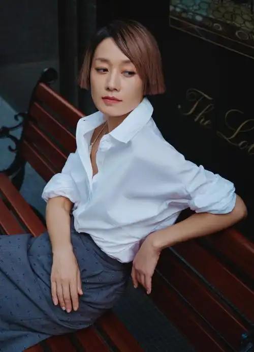 刘雯,马伊琍,宋轶,韩东君今日亮相erdos上海时装周,四位大咖对本季