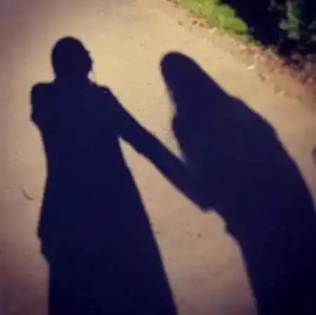 如何在朋友圈假装有女朋友看后我也是醉了