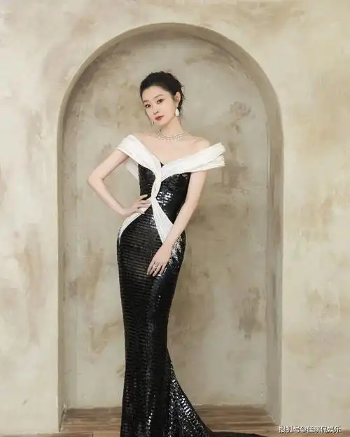 宋轶的腰也太细了吧,臀也好性感,怪不得白敬亭那么喜欢!_身材_气质_魅