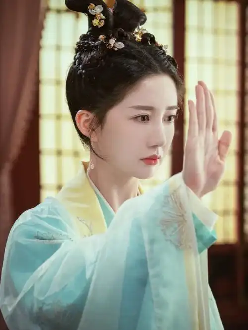 我叫刘金凤刘白玉陈欣予