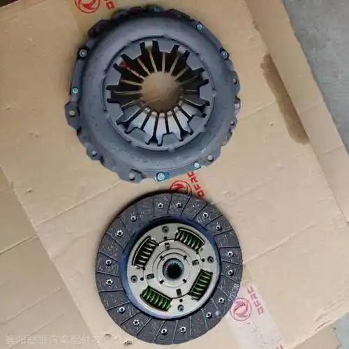 原厂东风小霸王离合器片压盘分离轴承总成货车配件专卖