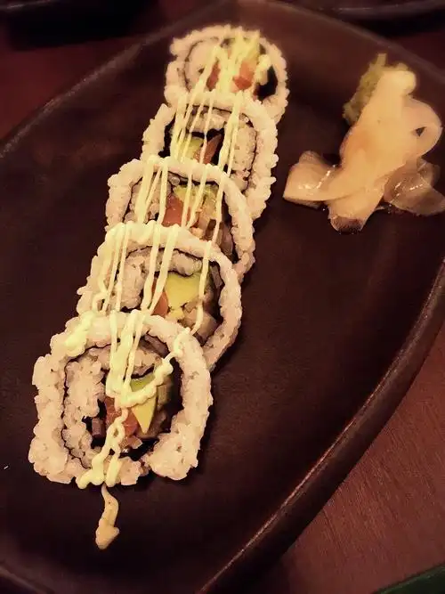 likes             likes             likes           牛油果三文鱼