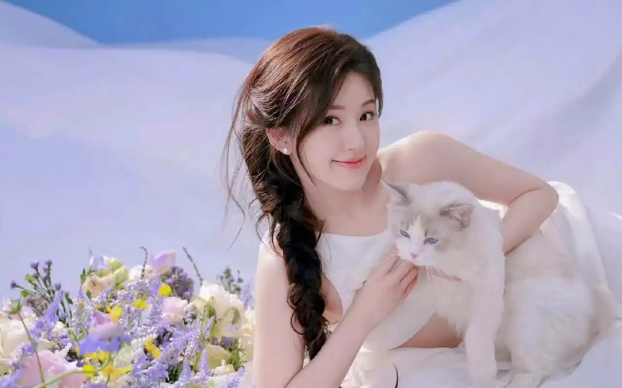 今天的露思是薰衣草味的,好可爱 #宝藏女孩赵露思