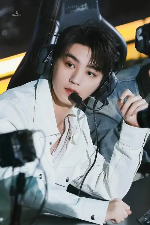 王俊凯成都人气#「明星赛高!