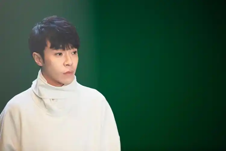 吴青峰蜂鸟官方版mv上线励志感爆表